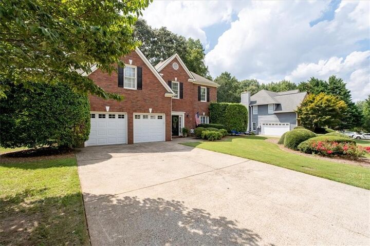Property Photo:  190 Kenley Court  GA 30068 