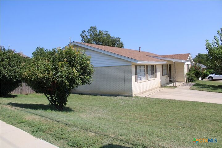 Property Photo:  1101 Randa Street  TX 76522 