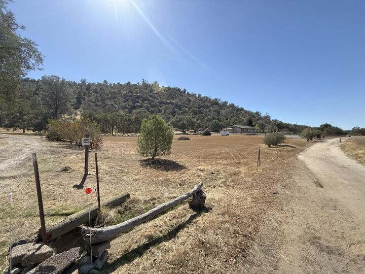 Property Photo:  27226 Twin Ponds Road  CA 93619 