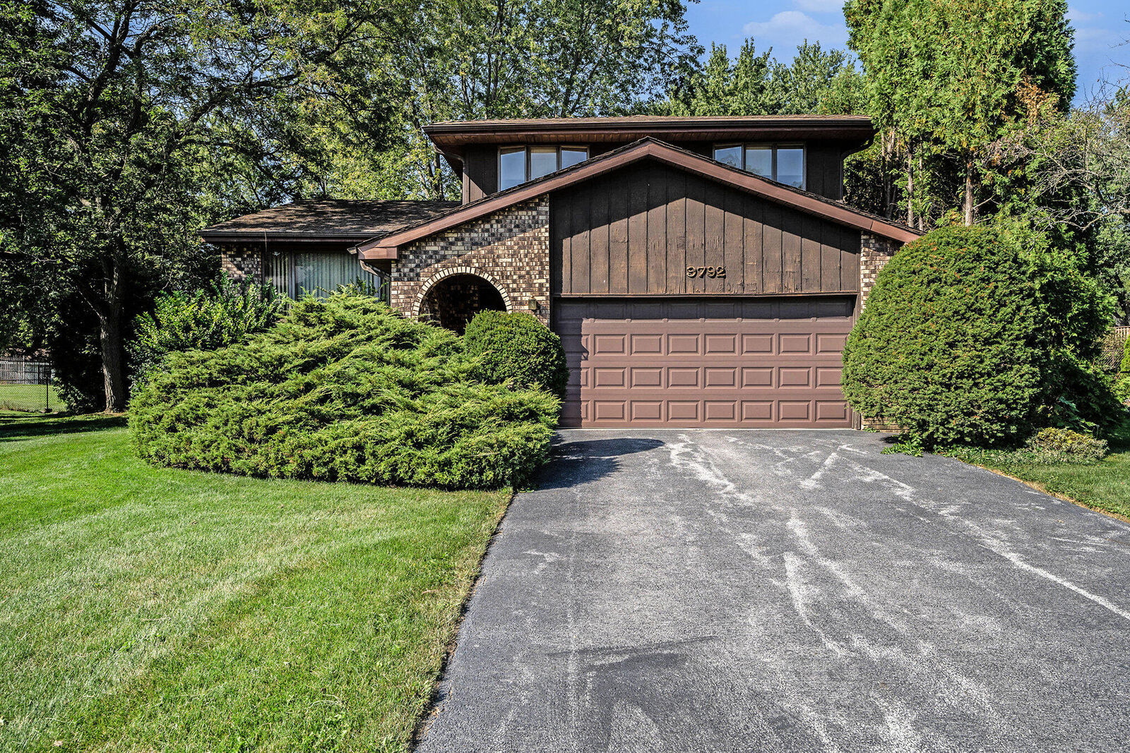 Property Photo: 9792 W Oakridge Drive IN 46373