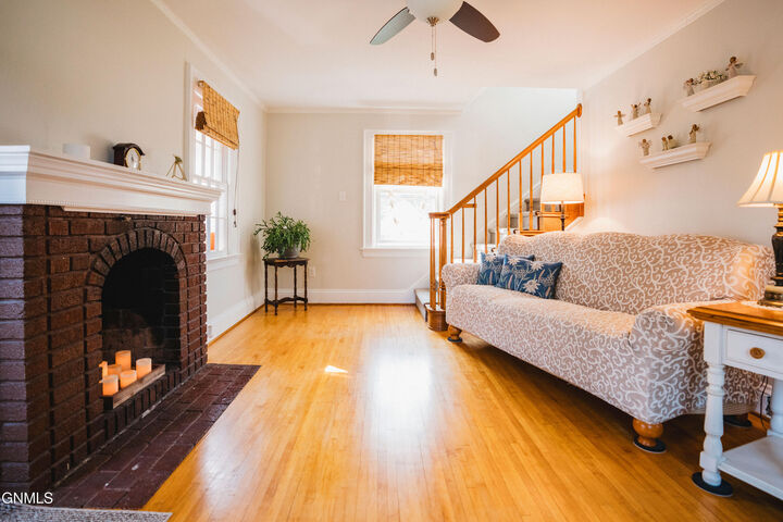 Property Photo:  718 3rd Street NE  ND 58401