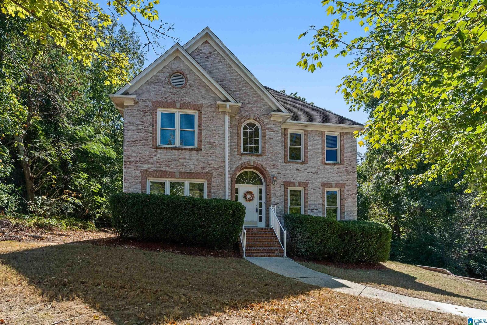 Property Photo:  2058 Crosscrest Drive  AL 35244 