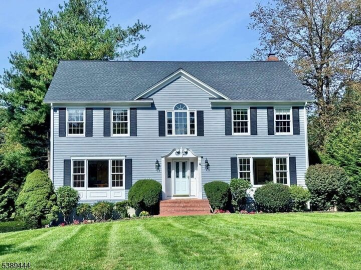 21 Beechwood Dr  Morris Twp. NJ 07960 photo