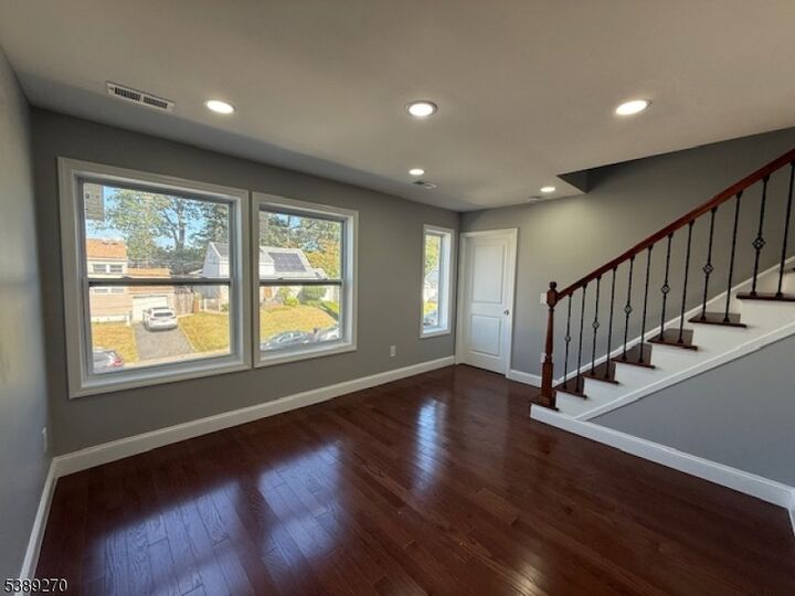 Property Photo:  1552 Elaine Ter  NJ 07083 