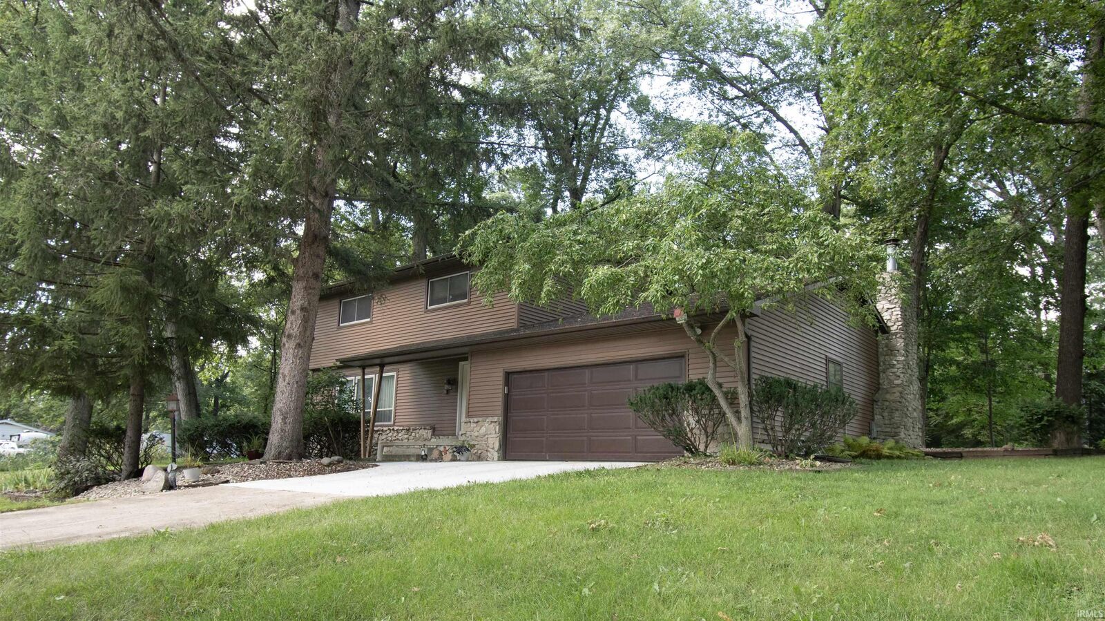 Property Photo:  505 Oak Crest Drive  IN 46755 