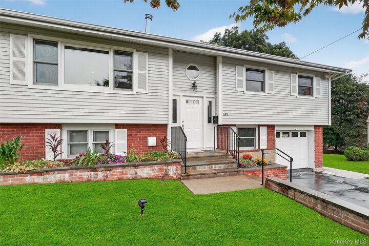 Property Photo:  149 Cole Court  NY 10511 
