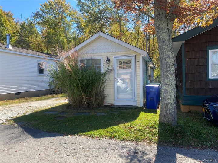 Property Photo:  9 Cottage Lane  NY 10560 