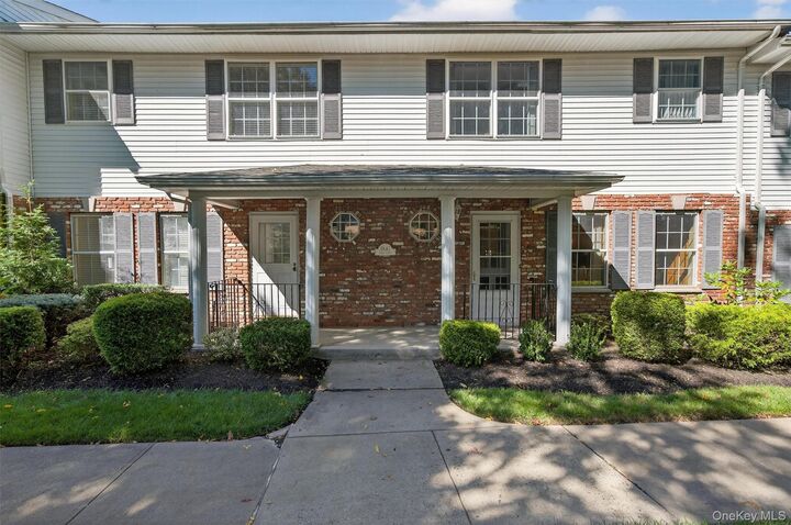 67 Jamie Court  Suffern NY 10901 photo
