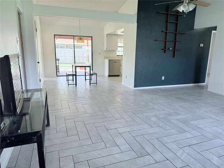 Property Photo:  8053 Deerwood Circle  FL 33610 