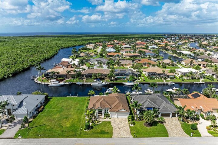 Property Photo:  5043 Bal Harbor Boulevard  FL 33950 