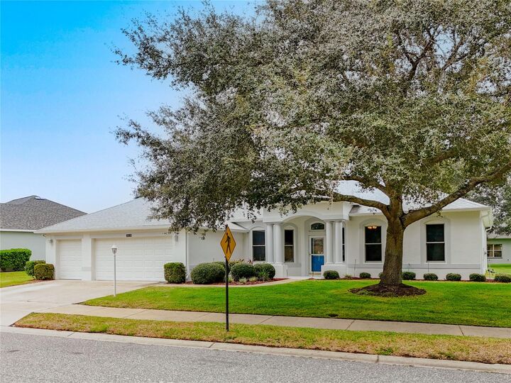 Property Photo:  25030 Laurel Valley Road  FL 34748 