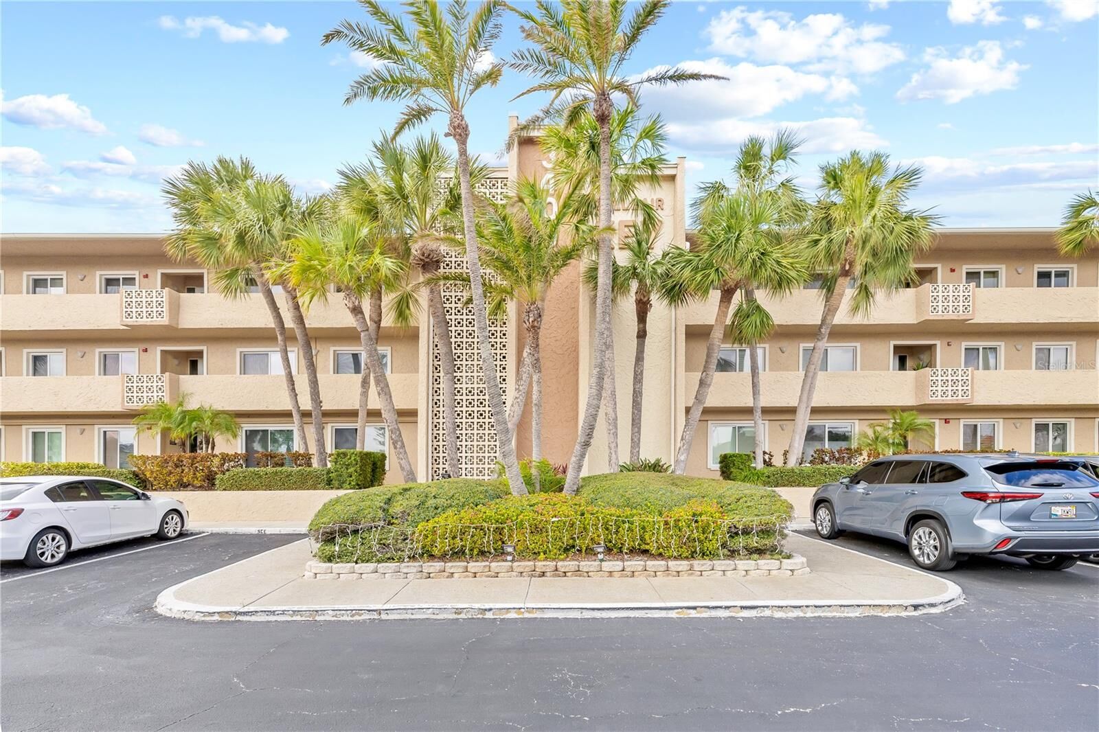 Property Photo: 3400 Gulf Boulevard 105 FL 33786