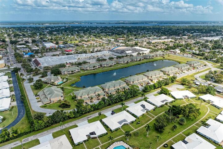 Property Photo: 6654 7th Avenue Circle W 6654 FL 34209