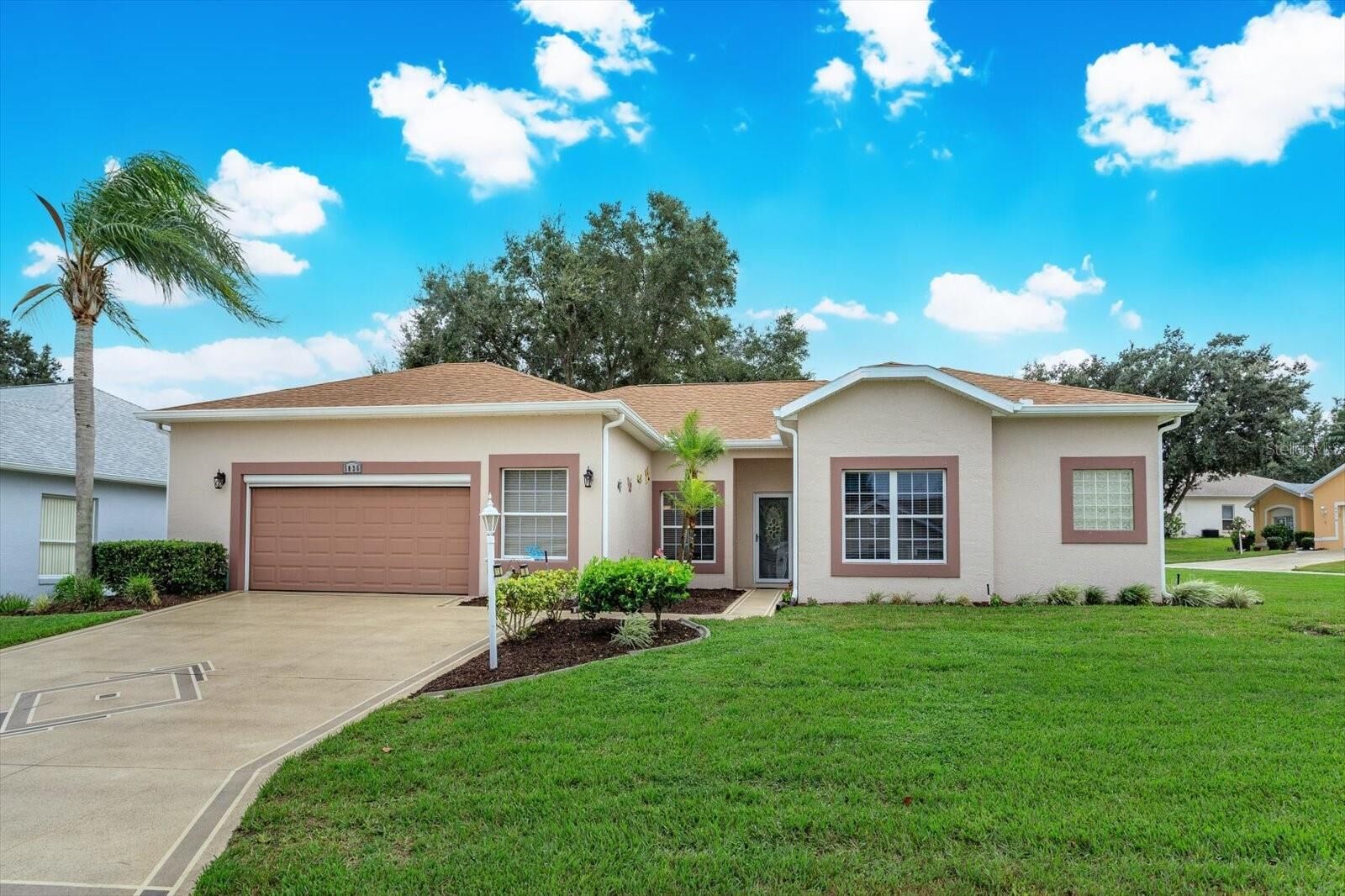 Property Photo:  5036 Sawgrass Lake Circle  FL 34748 