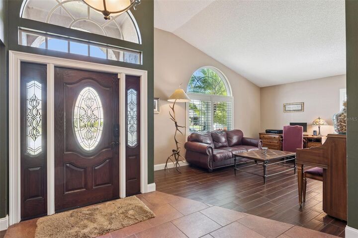 Property Photo:  1624 Thornhill Circle  FL 32765 