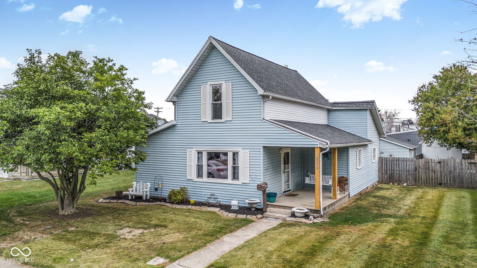 Property Photo: 625 N East Street IN 46072