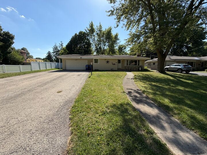 628 High Terrace  Dekalb IL 60115 photo