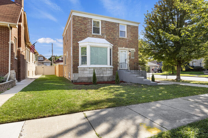 1701 N Newland Avenue  Chicago IL 60707 photo