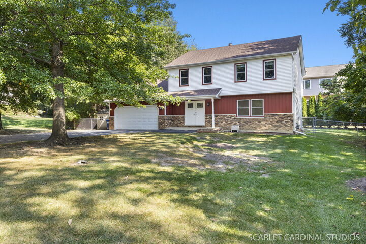 4705 Elm Street  Lisle IL 60532 photo