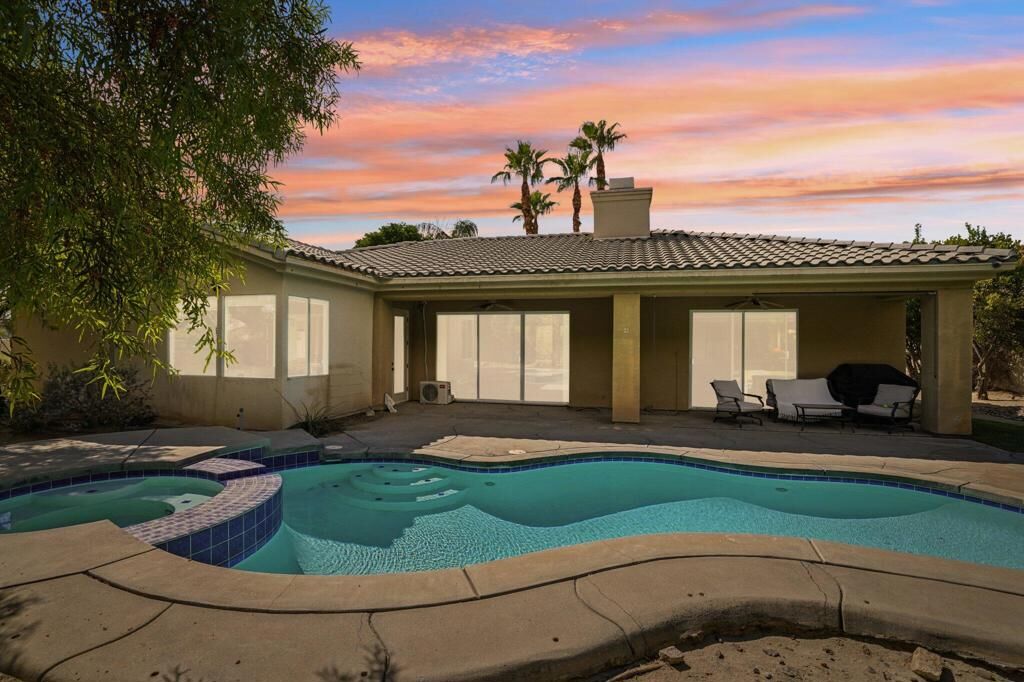 Property Photo: 12 Victoria Falls Drive CA 92270