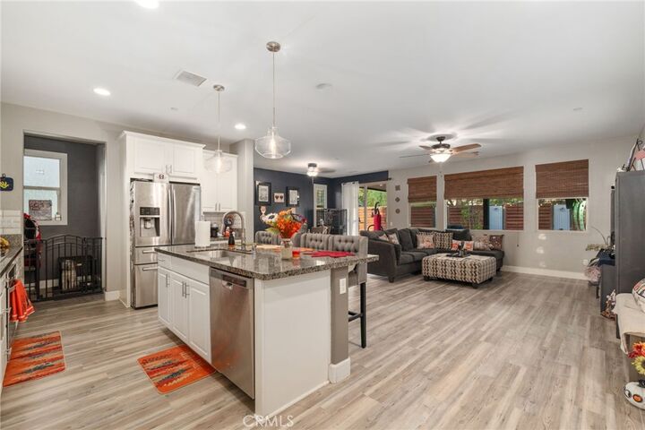 29121 Black Oak  Lake Elsinore CA 92530 photo