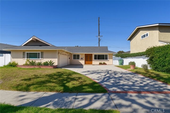 6631 Dr Walton  Huntington Beach CA 92647 photo