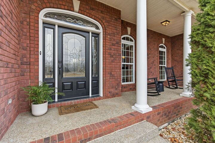 Property Photo: 1014 Alameda Dr TN 37148