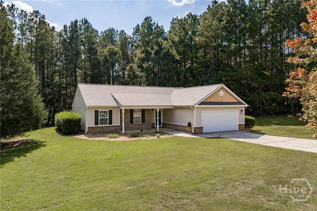 Property Photo:  94 Pinewood Circle  GA 30628 