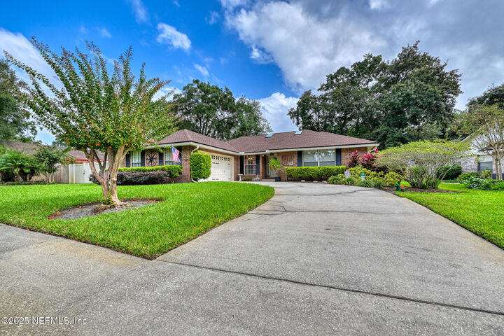 Property Photo:  10905 Brentfield Road  FL 32225 