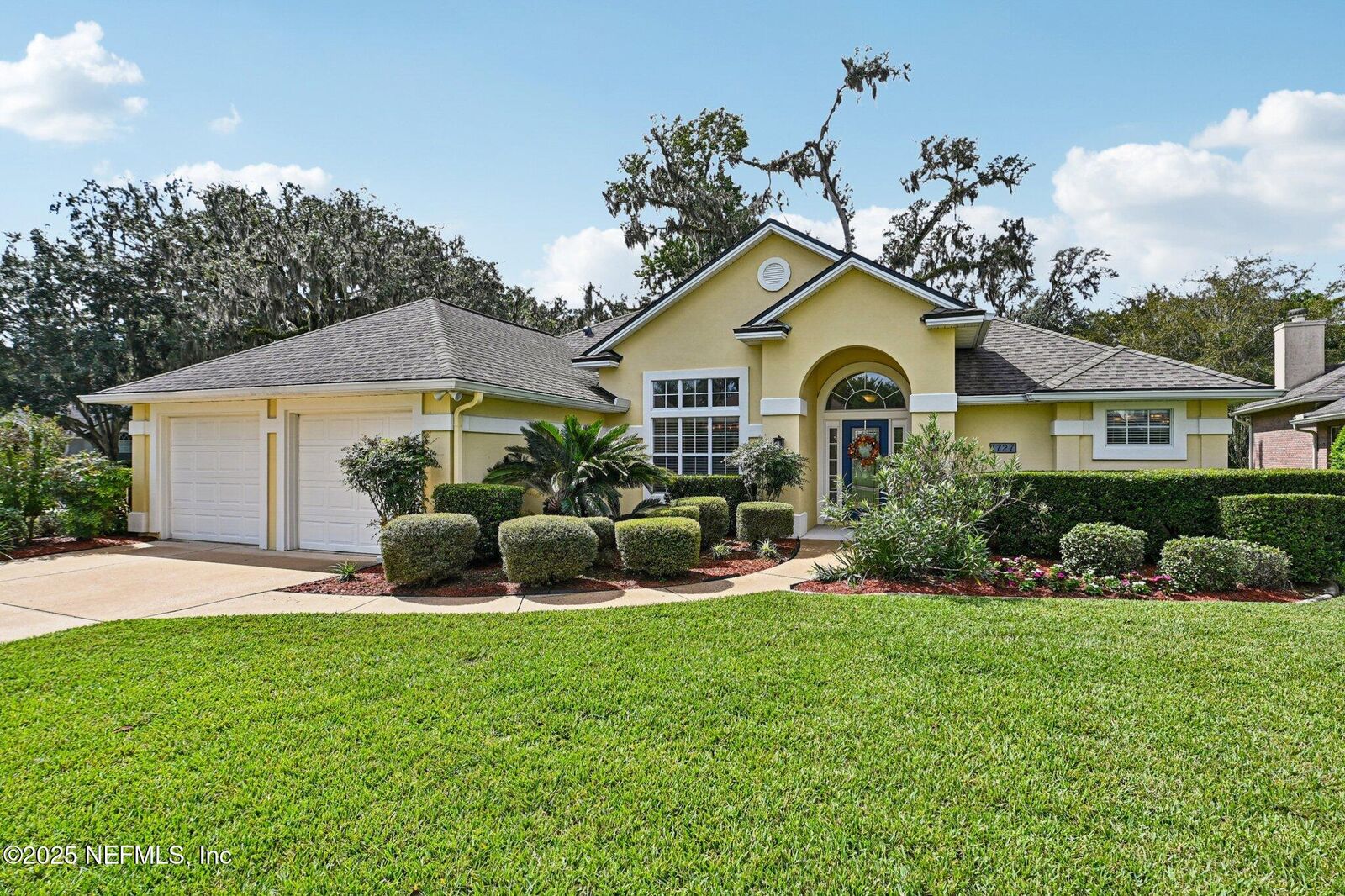 Property Photo:  1727 Margarets Walk Road  FL 32003 
