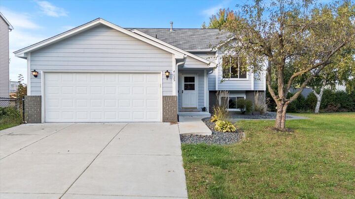 4125 Pennsylvania Avenue  Eagan MN 55123 photo