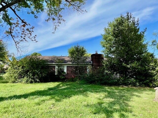 Property Photo:  706 NW 5th Street  AR 72712 