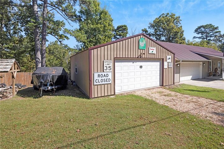 Property Photo: 16228 Hickory Drive AR 72756
