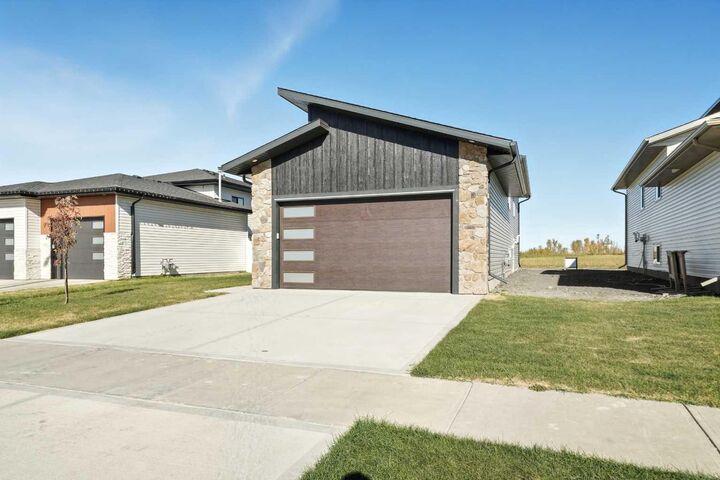 Property Photo: 66 Metcalf Way AB T4L 0J9