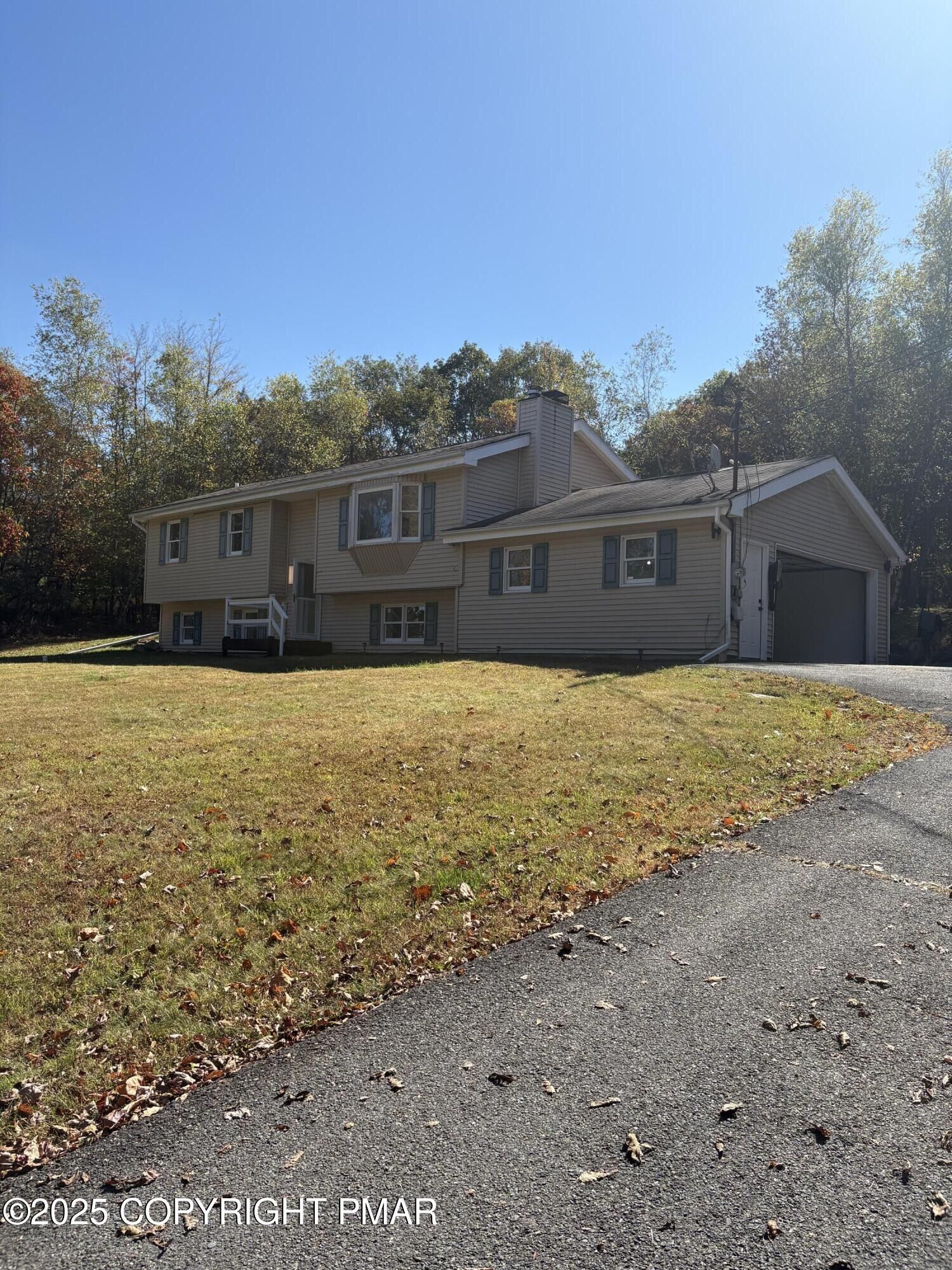 Property Photo: 1683 Allegheny Drive PA 18610