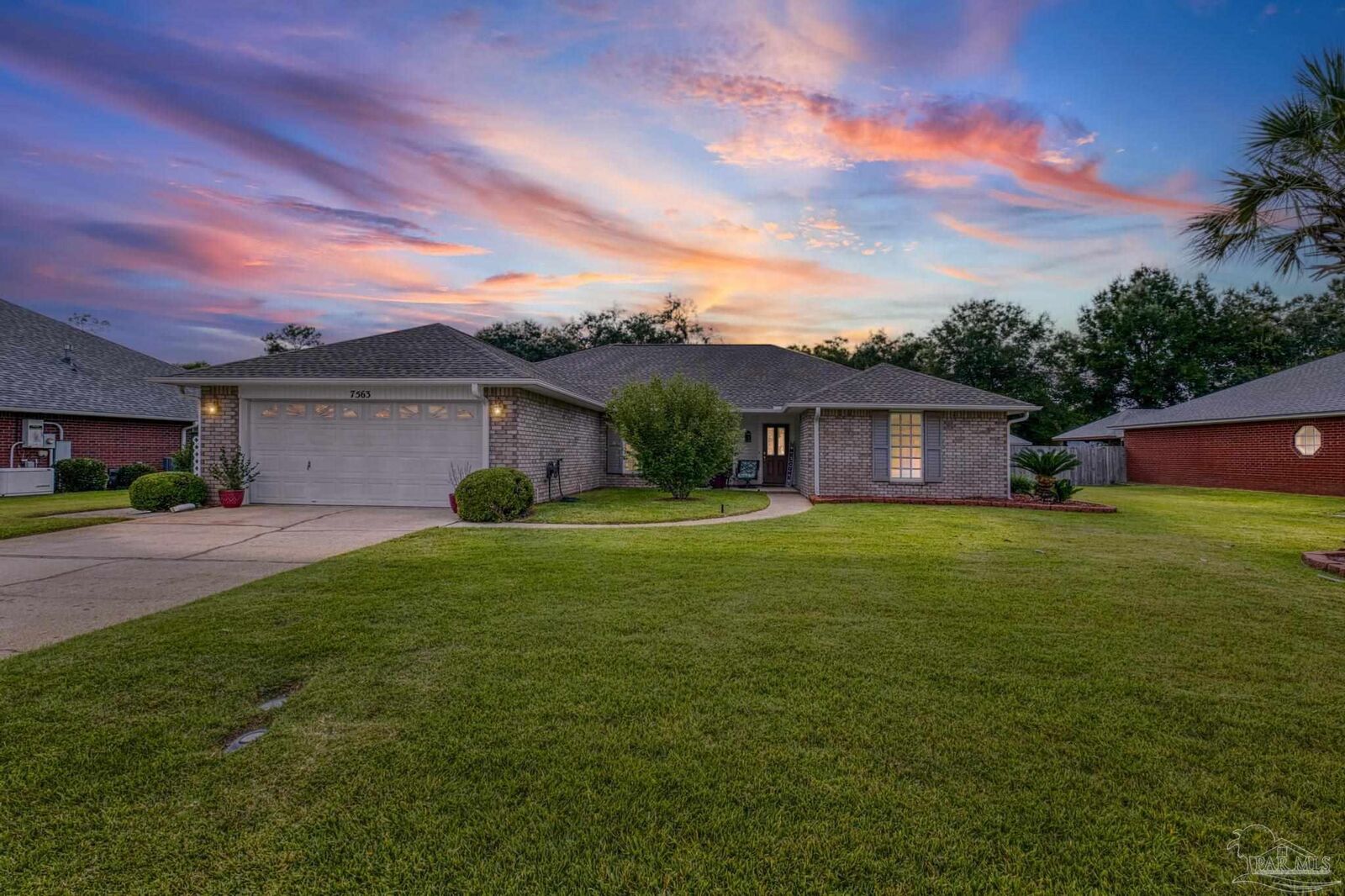 Property Photo:  7563 Hayfield Cir  FL 32526 