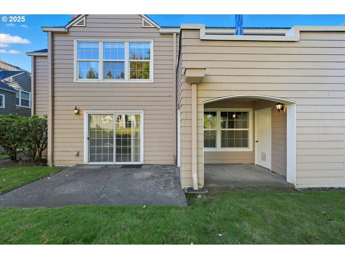 Property Photo:  8515 SW Curry Dr D  OR 97070 