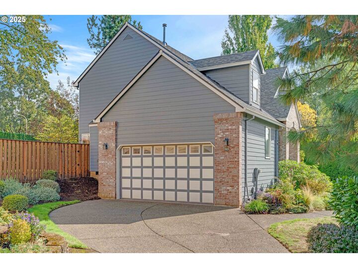 Property Photo:  9905 SE Top O Scott St  OR 97086 