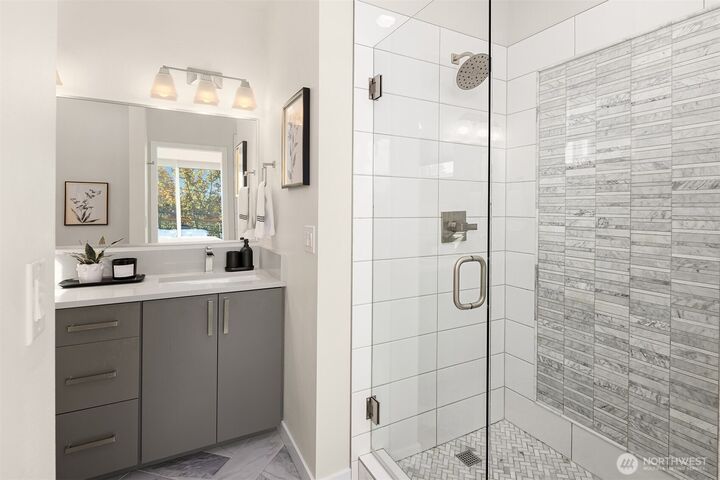 Property Photo:  3300 NE 65th Street 211  WA 98115 