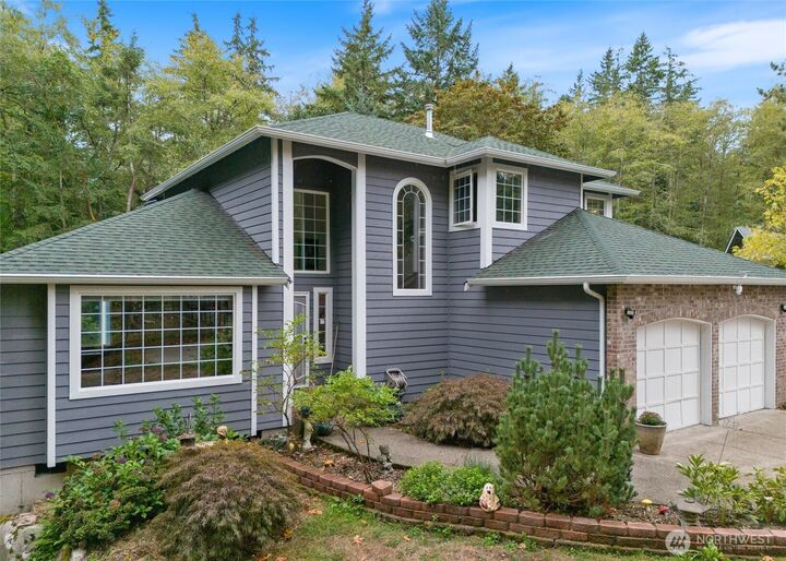 Property Photo:  803  Collins Creek Lane E  WA 98366 