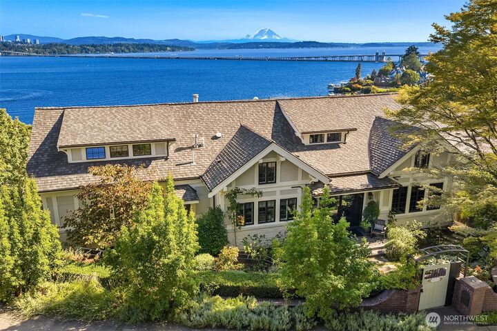 3408 E Laurelhurst Drive NE  Seattle WA 98105 photo