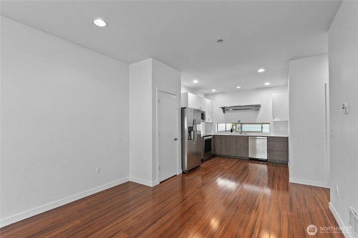 Property Photo:  4244 S Greenbelt Station Drive  WA 98118 