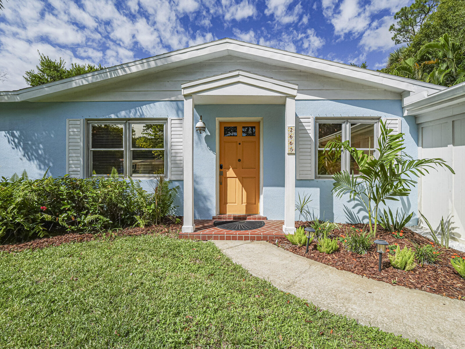 Property Photo:  2665 58th Court  FL 32966 