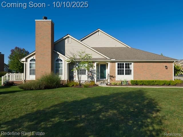 Property Photo:  46502 Killarney Circle  MI 48188 