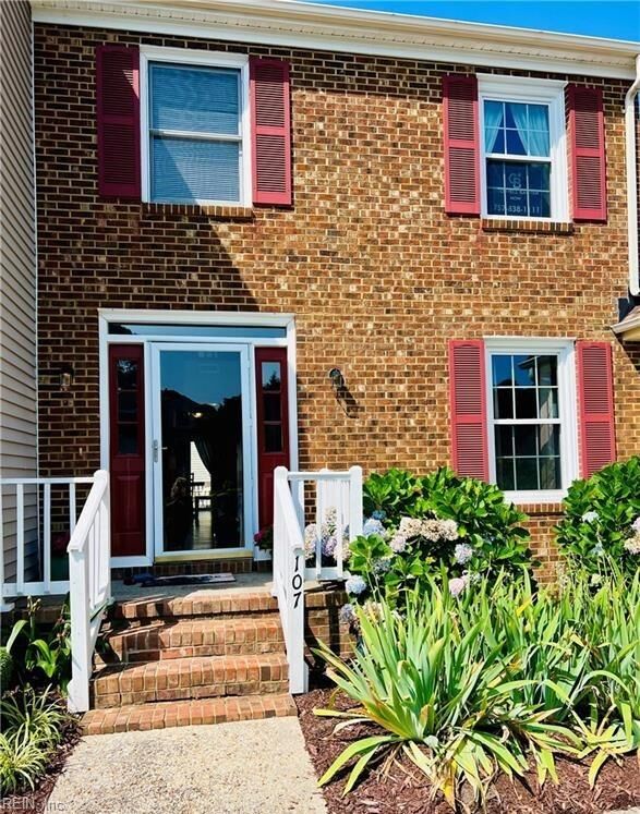 Property Photo:  107 Burnt Bridge Way  VA 23692 