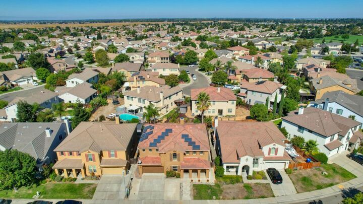 Property Photo:  9987 Spring View Way  CA 95757 