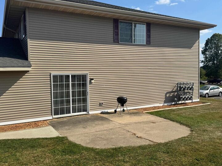 Property Photo:  1935 Lafayette Drive 1  WI 53546 