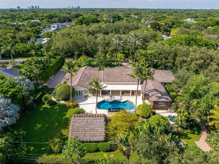 Property Photo: 6250 SW 130th Ter FL 33156