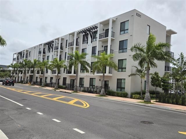 8201 NW 41st St D-407  Doral FL 33166 photo