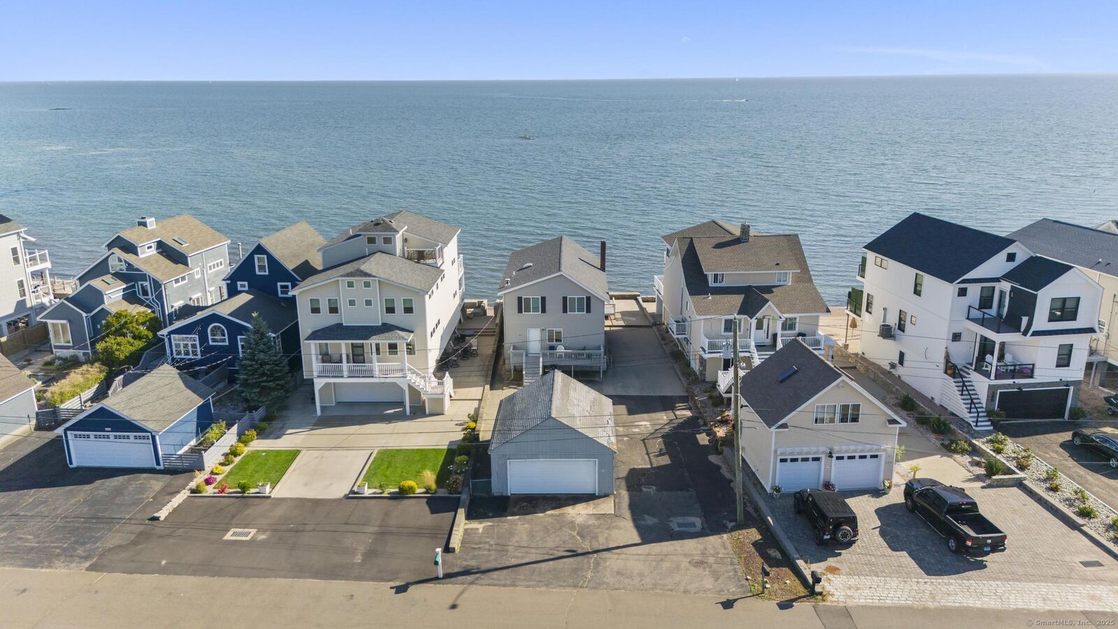 Property Photo: 372 Cosey Beach Avenue CT 06512